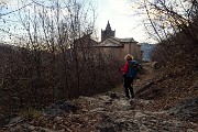 86 Al Santuario di Santa Maria sopra Olcio (661 m)